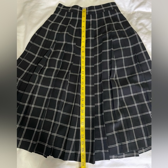 Vintage Liz Claiborne Pleated Skirt - Picture 4 of 7